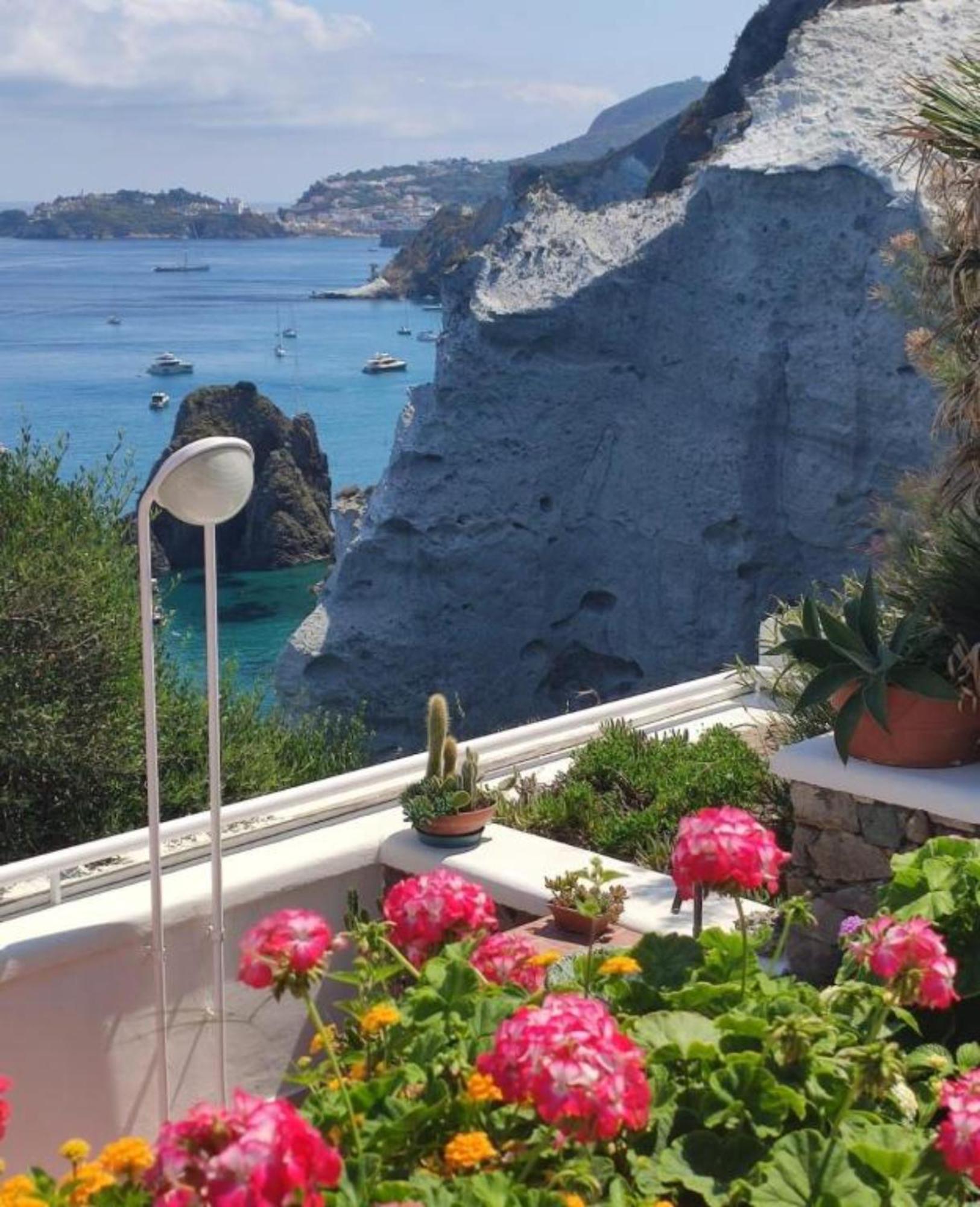Maridea - Cave Apartments Ponza Buitenkant foto